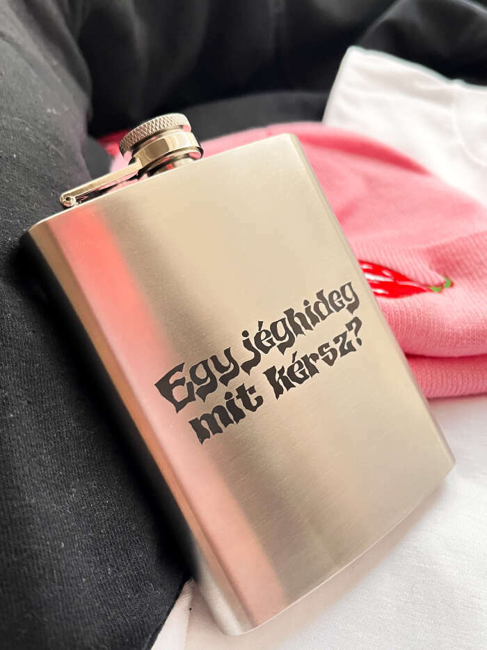 EGY JÉGHIDEG MIT KÉRSZ? - laposüveg